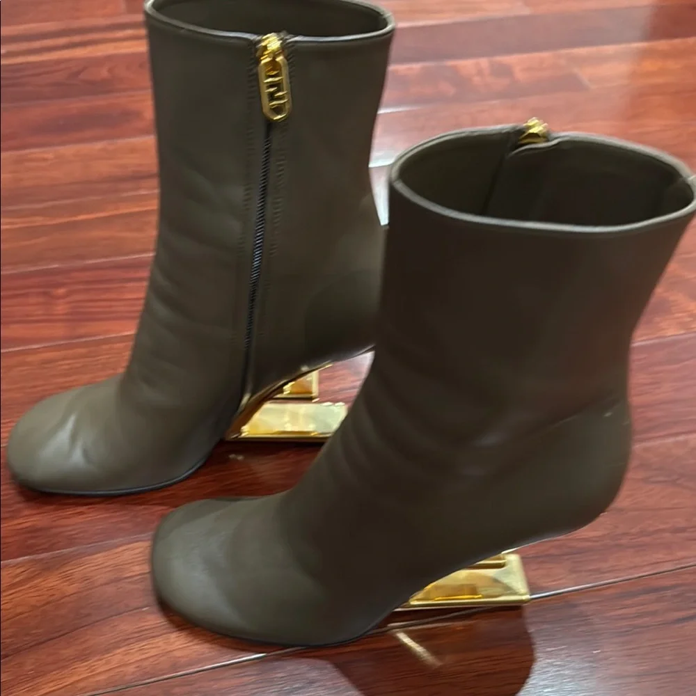 Fendi Brown and Gold Heeled Boots with Sculptural Design - Picture 10 of 11